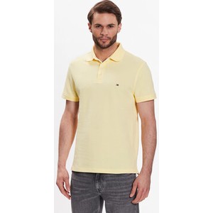 Żółta koszulka polo Tommy Hilfiger w stylu casual