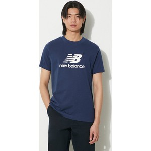 T-shirt New Balance z nadrukiem w młodzieżowym stylu z krótkim rękawem