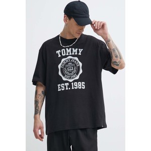 Czarny t-shirt Tommy Jeans z nadrukiem z bawełny