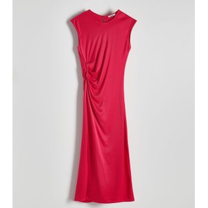 Czerwona sukienka Reserved prosta z tkaniny