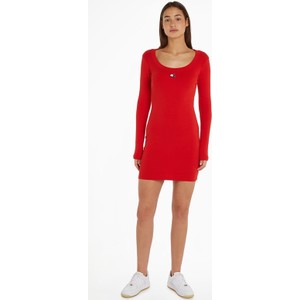 Czerwona sukienka Tommy Jeans z okrągłym dekoltem z długim rękawem w stylu casual