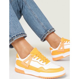 Pomarańczowe buty sportowe born2be w sportowym stylu sznurowane