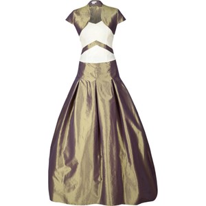 Brązowa sukienka Fokus z dekoltem w kształcie litery v maxi rozkloszowana