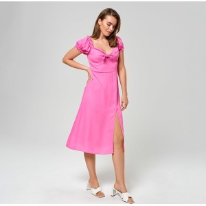 Różowa sukienka Sinsay midi z krótkim rękawem