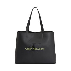 Czarna torebka Calvin Klein duża na ramię matowa