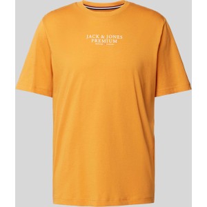 Pomarańczowy t-shirt Jack & Jones w młodzieżowym stylu z nadrukiem z krótkim rękawem