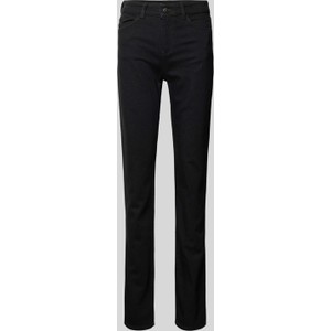 Czarne jeansy Emporio Armani w street stylu