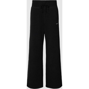 Czarne spodnie Nike w stylu retro z dresówki