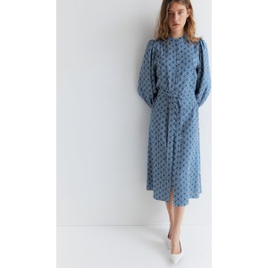 Niebieska sukienka H & M z okrągłym dekoltem z długim rękawem midi