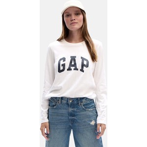 Bluzka Gap w młodzieżowym stylu