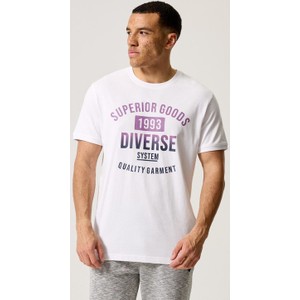 T-shirt Diverse w młodzieżowym stylu