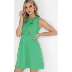 Zielona sukienka born2be trapezowa mini z okrągłym dekoltem