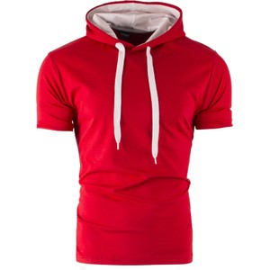 Czerwony t-shirt Risardi w młodzieżowym stylu z krótkim rękawem