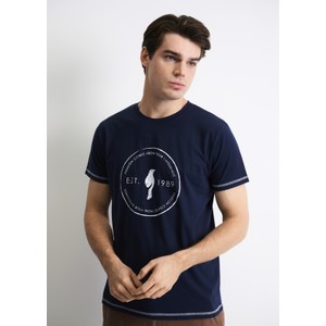 Granatowy t-shirt Ochnik z nadrukiem