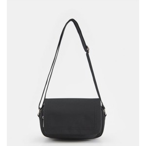 Czarna torebka Sinsay na ramię w stylu glamour średnia