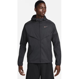 Czarna kurtka Nike w sportowym stylu z tkaniny