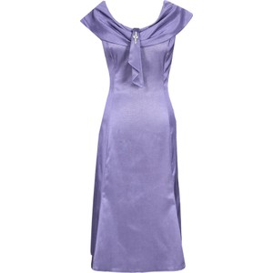 Fioletowa sukienka Fokus z tkaniny rozkloszowana bez rękawów