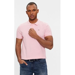Różowa koszulka polo Tommy Jeans z krótkim rękawem w stylu casual