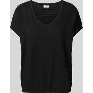 Czarny t-shirt S.Oliver z krótkim rękawem z dekoltem w kształcie litery v