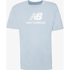 Niebieski t-shirt New Balance z krótkim rękawem w sportowym stylu