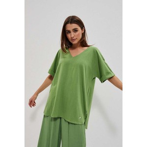 Zielony t-shirt Moodo.pl z dekoltem w kształcie litery v w stylu casual z bawełny