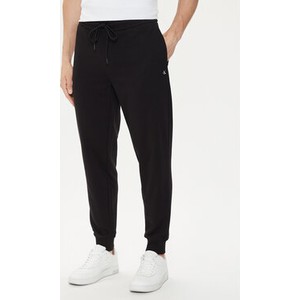 Czarne spodnie Calvin Klein z dresówki w sportowym stylu