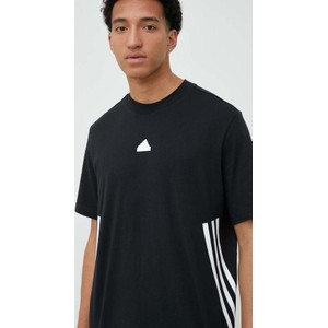 Czarny t-shirt Adidas w sportowym stylu z nadrukiem