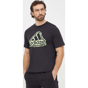 T-shirt Adidas w sportowym stylu z nadrukiem