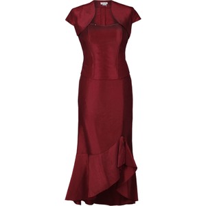 Czerwona sukienka Fokus z rubinem z krótkim rękawem
