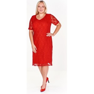 Czerwona sukienka Fokus dopasowana z krótkim rękawem z dekoltem w kształcie litery v