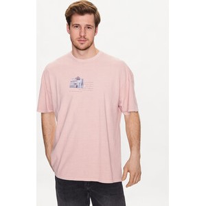Różowy t-shirt Bdg Urban Outfitters w młodzieżowym stylu