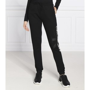 Czarne spodnie sportowe Calvin Klein w sportowym stylu z dresówki