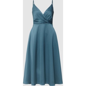 Niebieska sukienka Jake*s rozkloszowana mini z dekoltem w kształcie litery v
