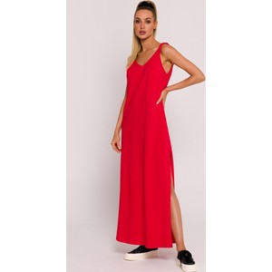 Czerwona sukienka MOE prosta na ramiączkach z dekoltem w kształcie litery v
