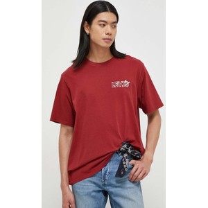 Czerwony t-shirt Levis z nadrukiem z bawełny w młodzieżowym stylu
