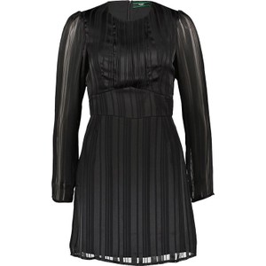 Czarna sukienka Guess w stylu casual mini z długim rękawem