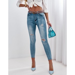 Niebieskie jeansy Lisa Mayo w street stylu