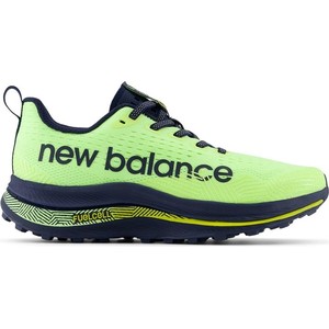Zielone buty sportowe New Balance z płaską podeszwą w sportowym stylu sznurowane