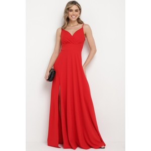 Czerwona sukienka born2be w stylu klasycznym