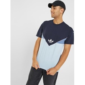 T-shirt Adidas z krótkim rękawem w stylu casual