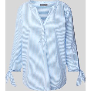 Niebieska bluzka Montego z dekoltem w kształcie litery v z bawełny