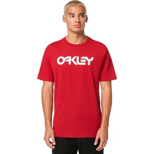 T-shirt Oakley w młodzieżowym stylu