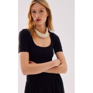 Czarna bluzka H & M z okrągłym dekoltem w stylu casual z krótkim rękawem