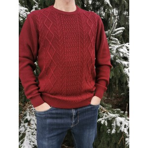 Czerwony sweter M. Lasota z okrągłym dekoltem