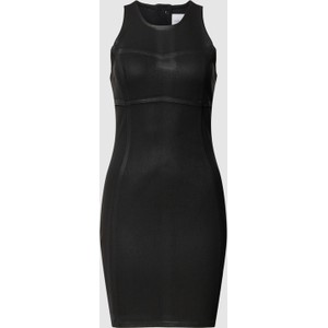 Czarna sukienka Calvin Klein dopasowana bez rękawów z okrągłym dekoltem