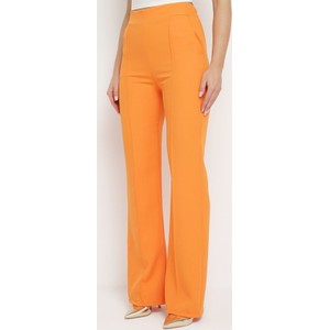 Pomarańczowe spodnie born2be