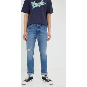 Niebieskie jeansy Wrangler w street stylu