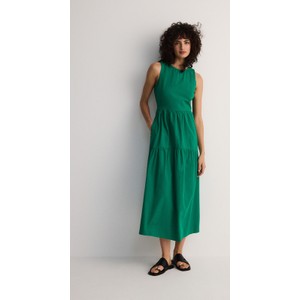 Zielona sukienka Reserved maxi z okrągłym dekoltem rozkloszowana