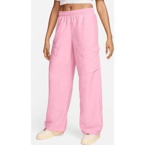 Różowe spodnie Nike z tkaniny