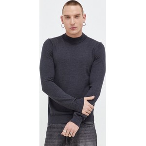 Sweter Hugo Boss z wełny z okrągłym dekoltem w stylu casual